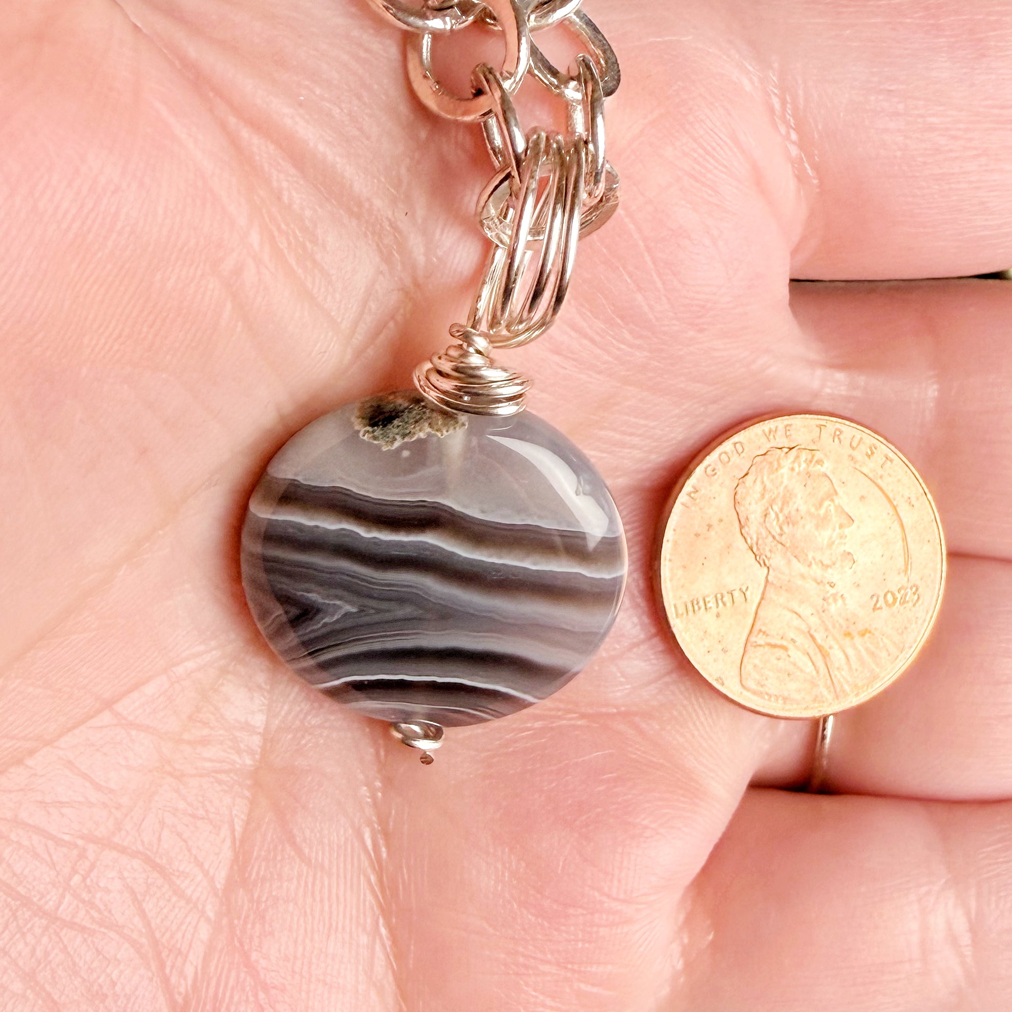 Simple and Sweet Necklace - Handmade Agate Bracelet